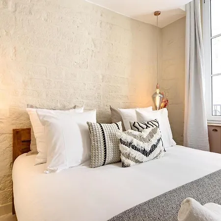 Apartment The Charming Luxembourg Garden